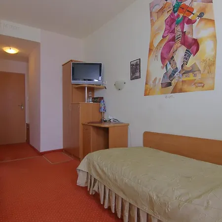 Ośrodek Szkoleniowo Wypoczynkowy Nikifor * Krynica-Zdrój